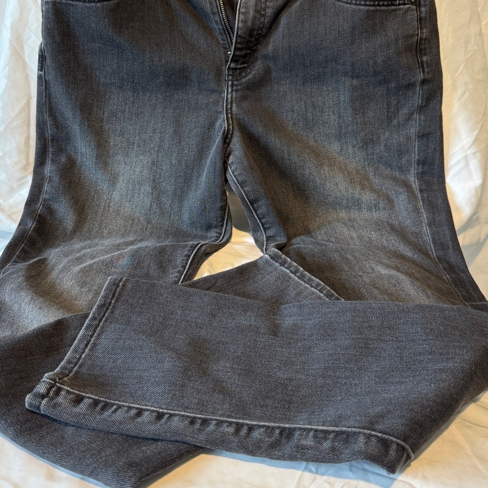 Eddie Bauer womens Boyfriend slim mid rise jeans- black/Gray wash